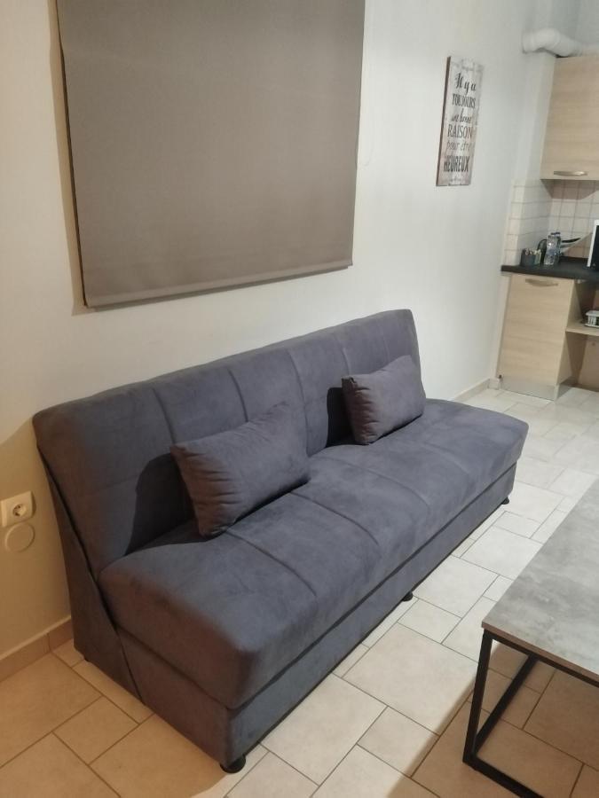 Hommie Apartment Amaliada Exterior foto